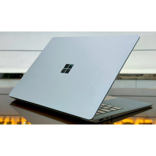 Microsoft Surface Laptop 3 Core i7 10th Gen 16GB RAM 512GB SSD 13.5″ Multi Touch Display